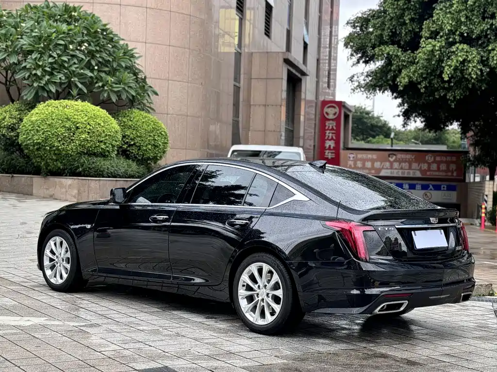 Cadillac CT5 2022 — фото 7