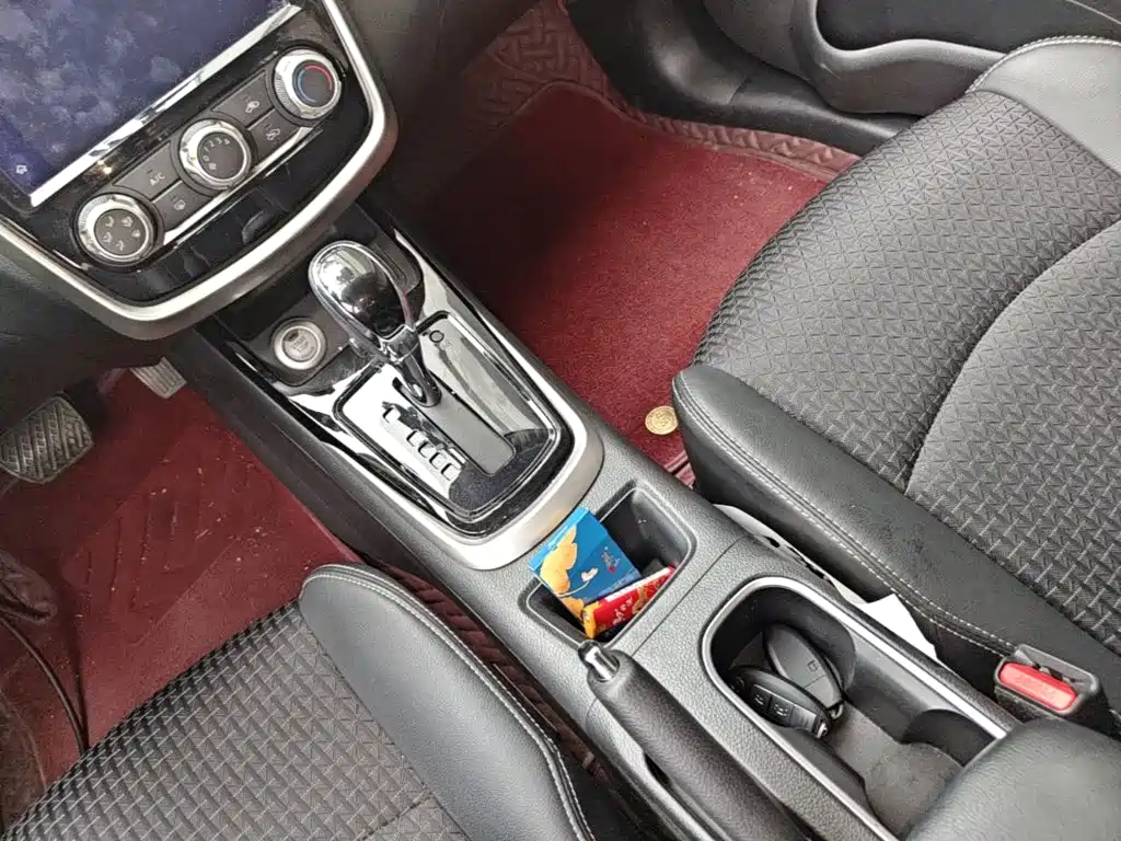 Nissan Tiida 2019 — фото 14
