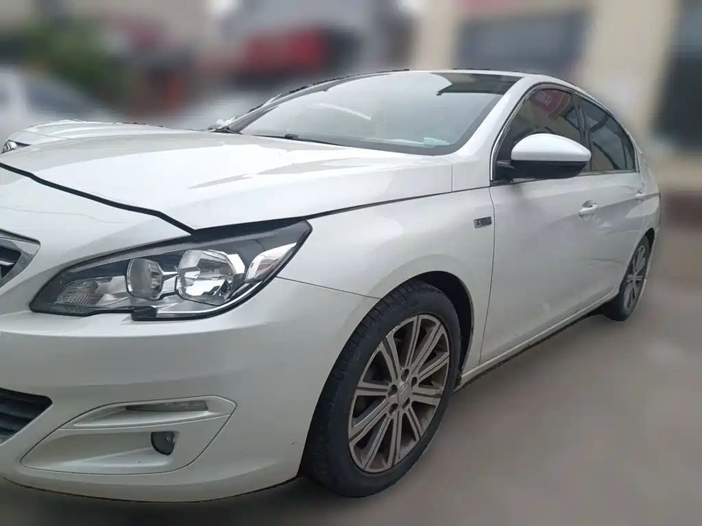 Peugeot 408 2015 — фото 1