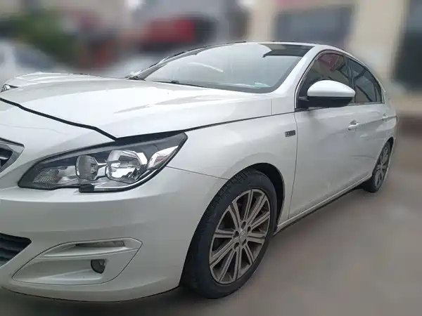 Peugeot 408 2015