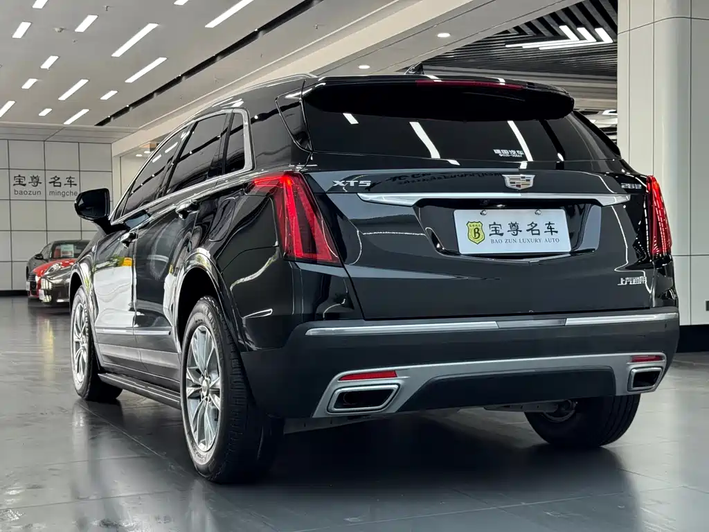 Cadillac XT5 2022 — фото 5