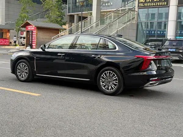 Hongqi H5 2026