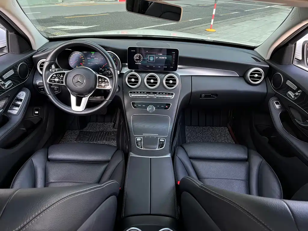 Mercedes-Benz C-Class 2021 — фото 15