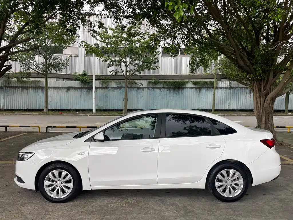 Buick Excelle 2022