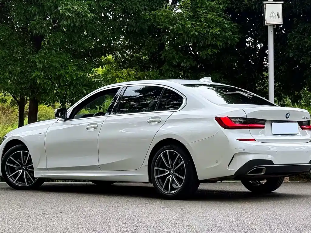 BMW 3 Series 2022