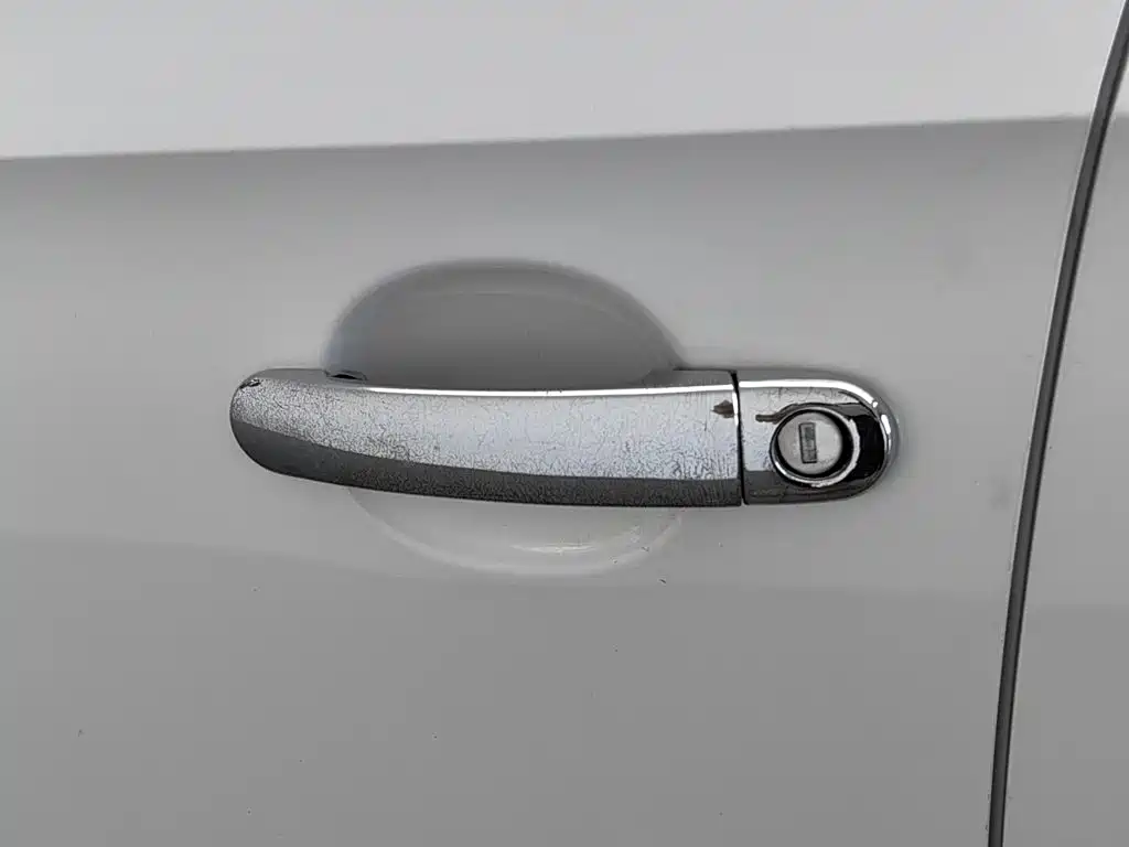 Skoda Rapid 2015 — фото 18
