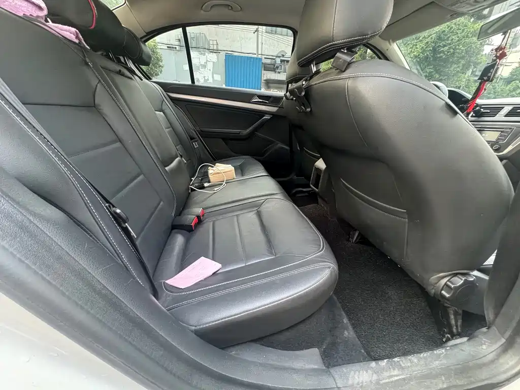 Volkswagen Lavida 2016