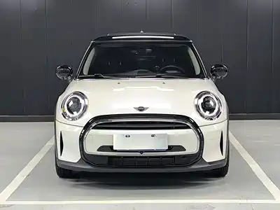 MINI MINI 2023