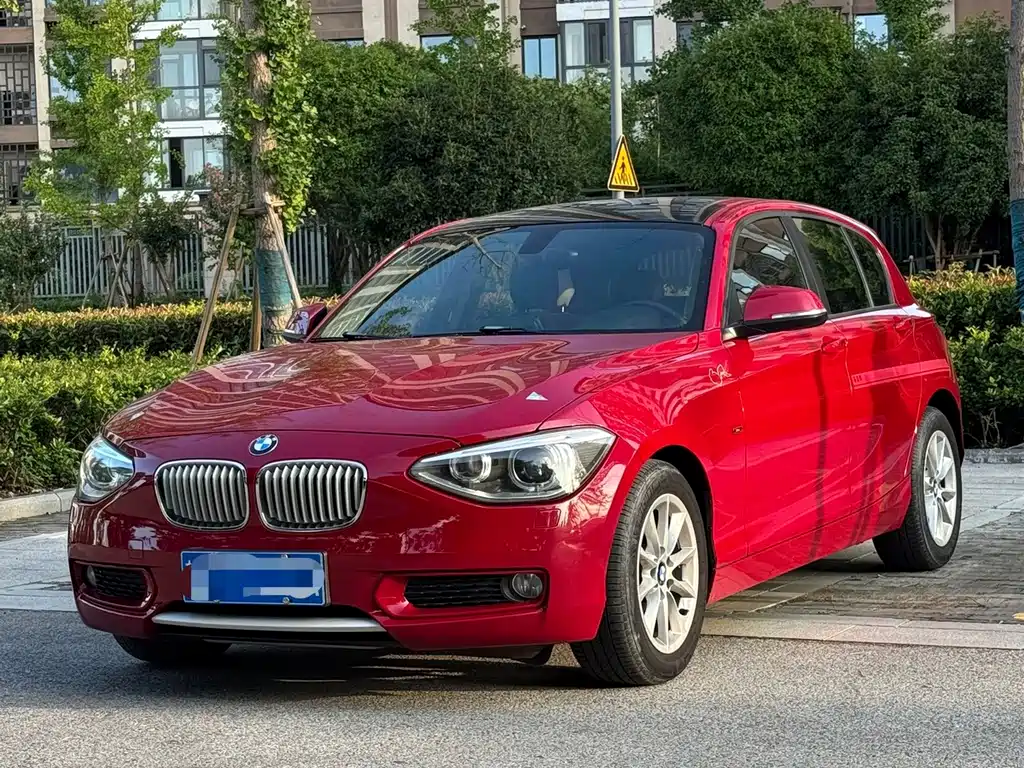 BMW 1 Series 2012 — фото 1