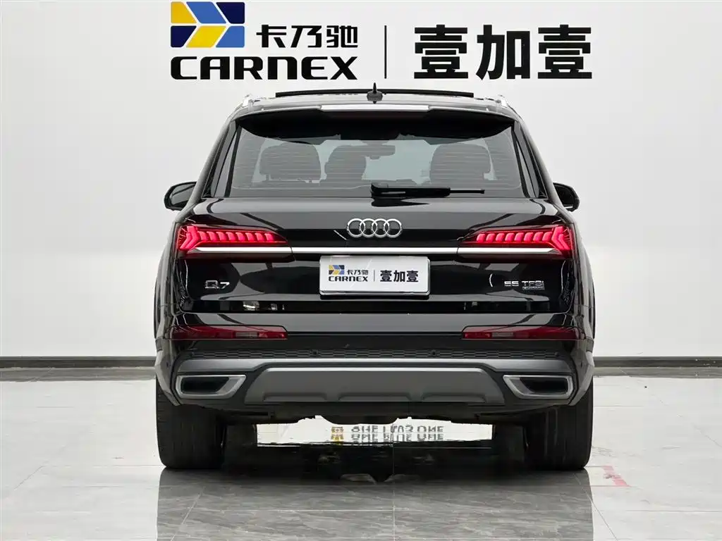 Audi Q7 2023 — фото 19