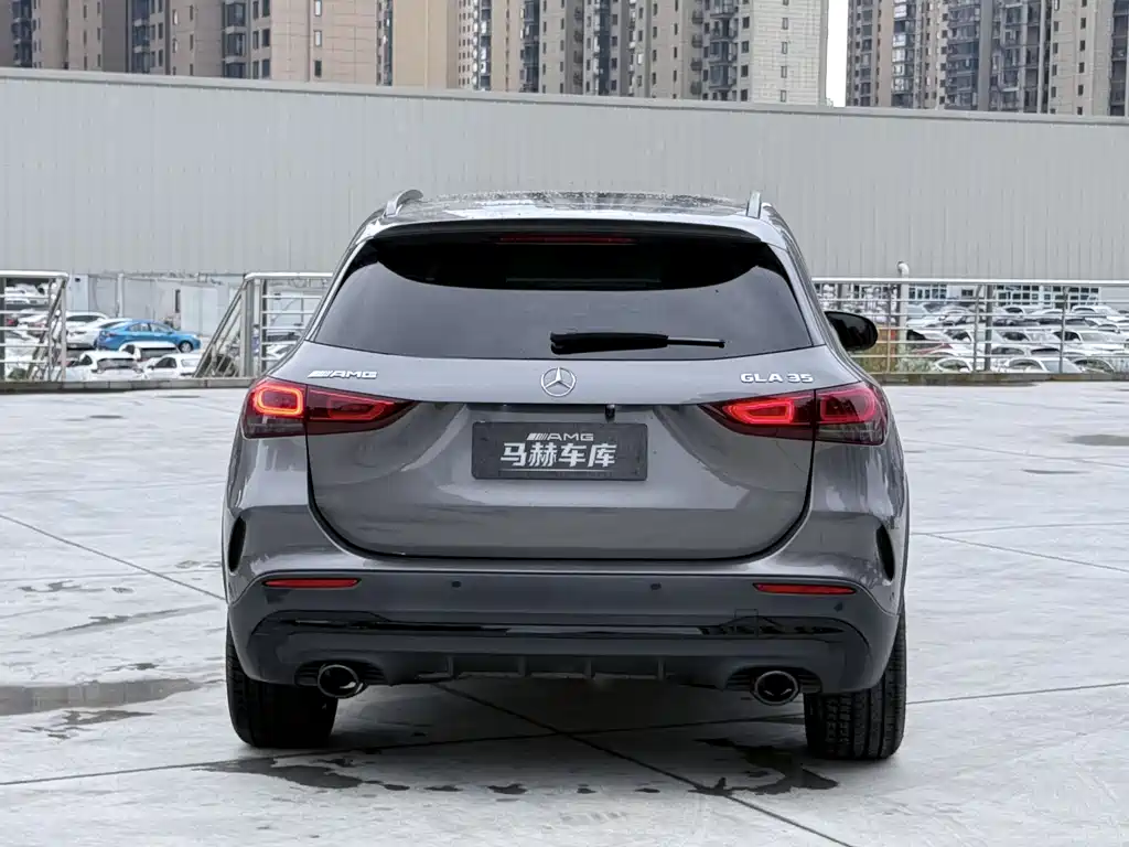 Mercedes-Benz GLA AMG 2021 — фото 11