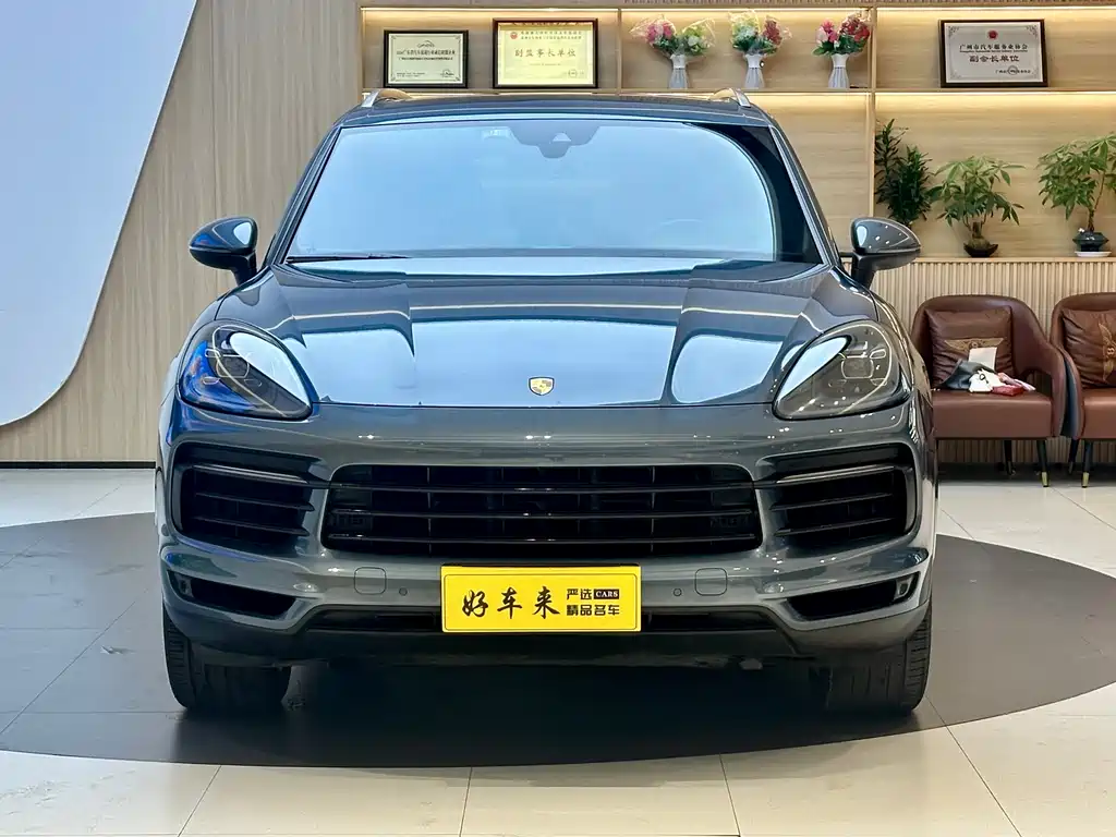 Porsche Cayenne 2018 — фото 2
