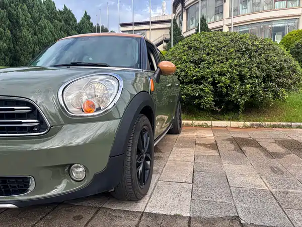 MINI Countryman 2016