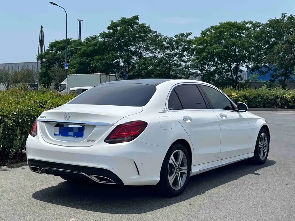 Mercedes-Benz C-Class 2019