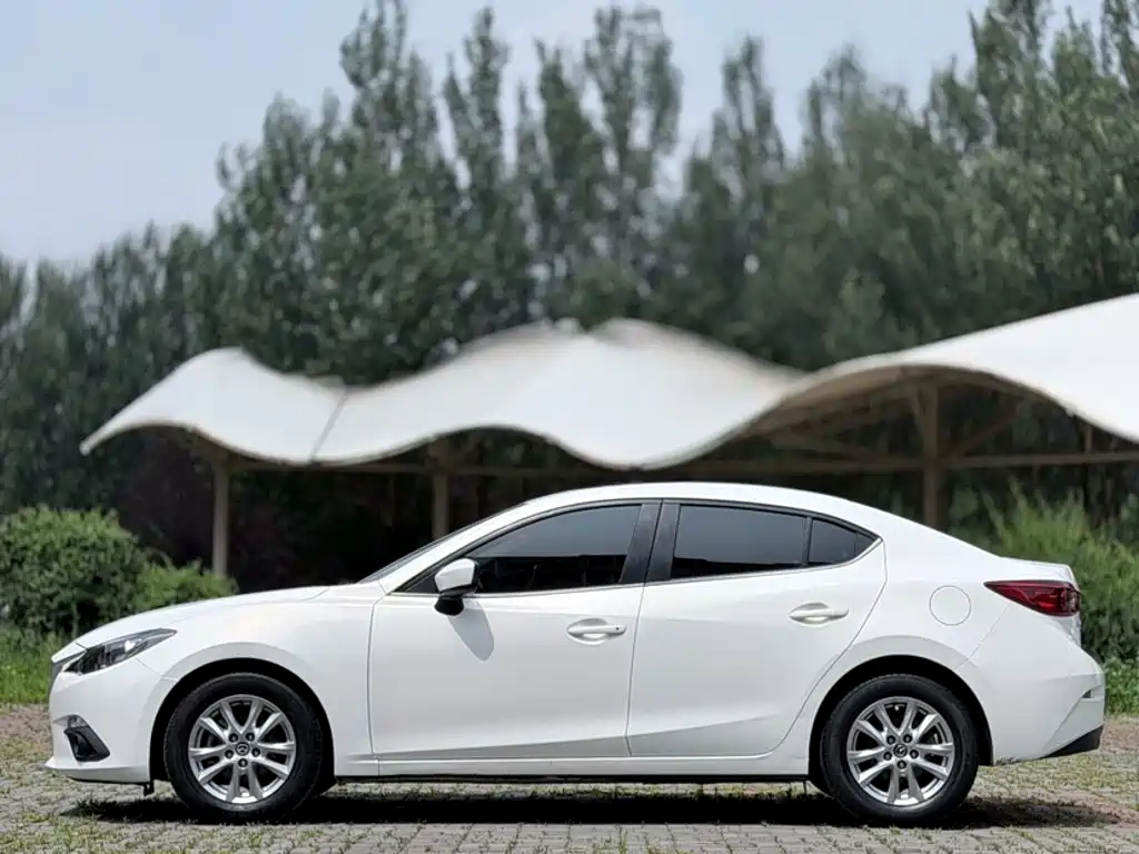 Mazda 3 Angkesela 2016