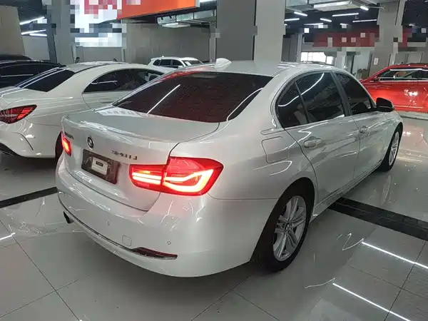 BMW 3 Series 2017