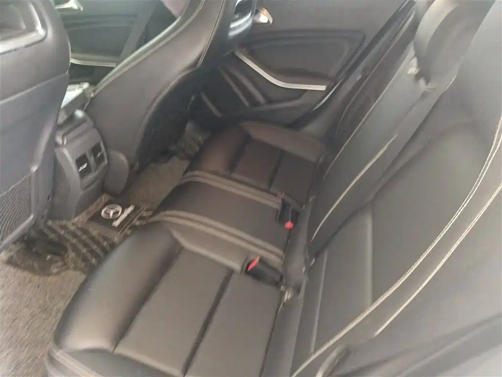 Mercedes-Benz GLA 2018 — фото 13