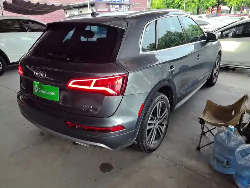 Audi Q5L 2020