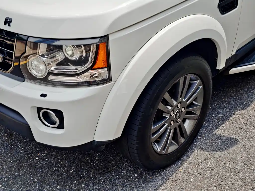 Land Rover Discovery 2014