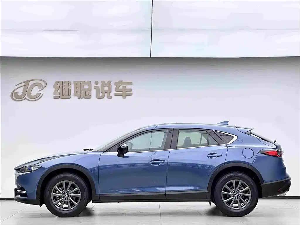 Mazda CX-4 2021