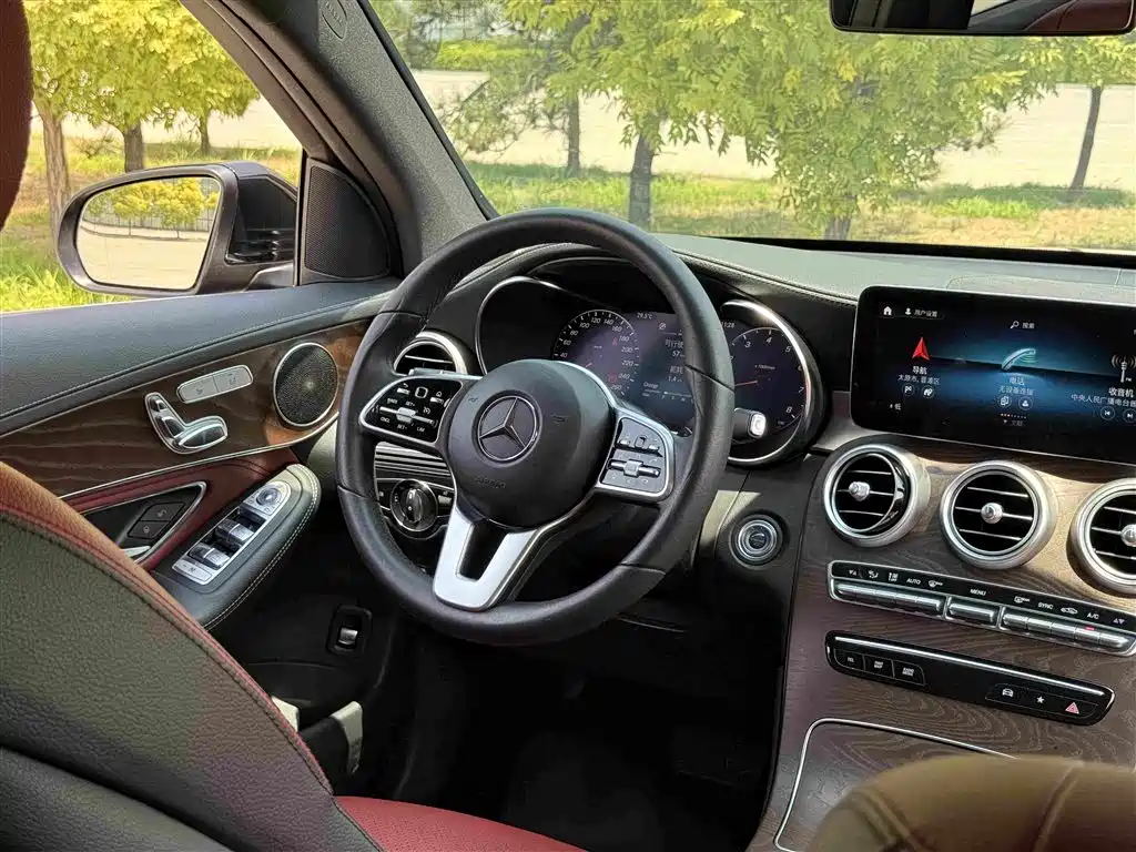 Mercedes-Benz GLC 2020 — фото 15