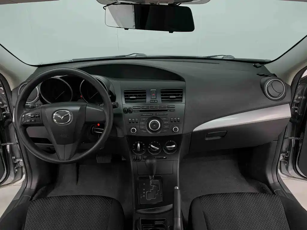 Mazda 3 Xingcheng 2014 — фото 11