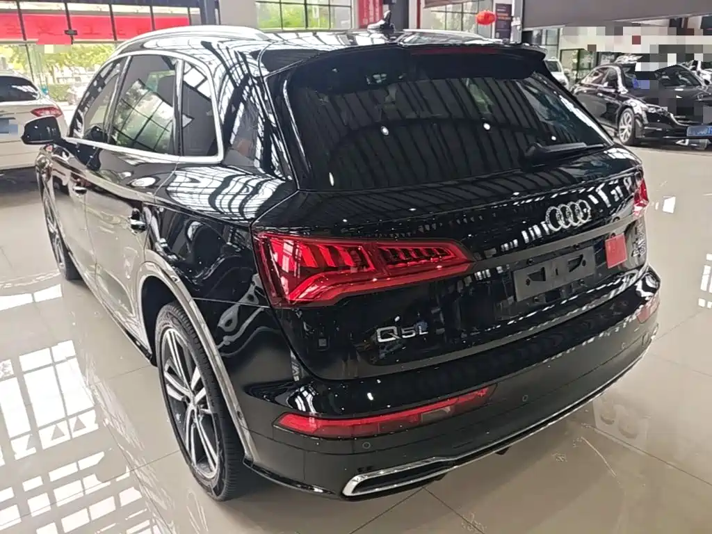 Audi Q5L 2021