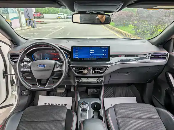 Ford Focus 2021