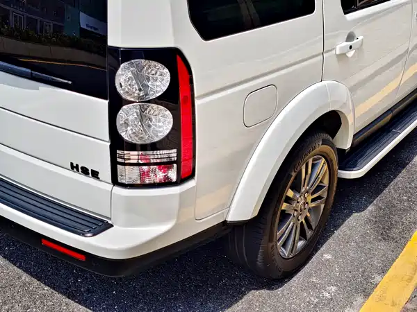 Land Rover Discovery 2014
