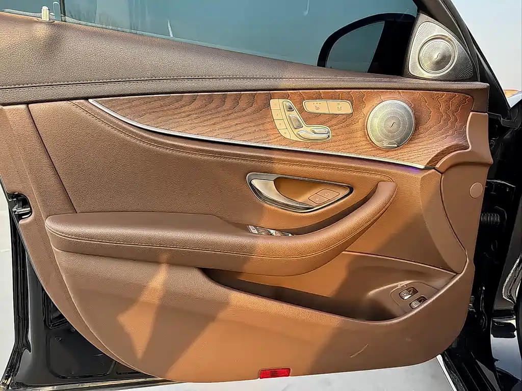 Mercedes-Benz E-Class New Energy 2022 — фото 5