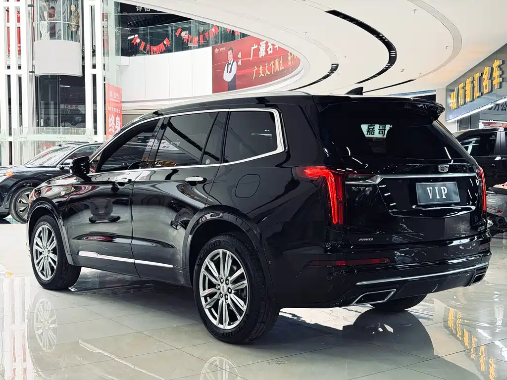 Cadillac XT6 2021 — фото 8