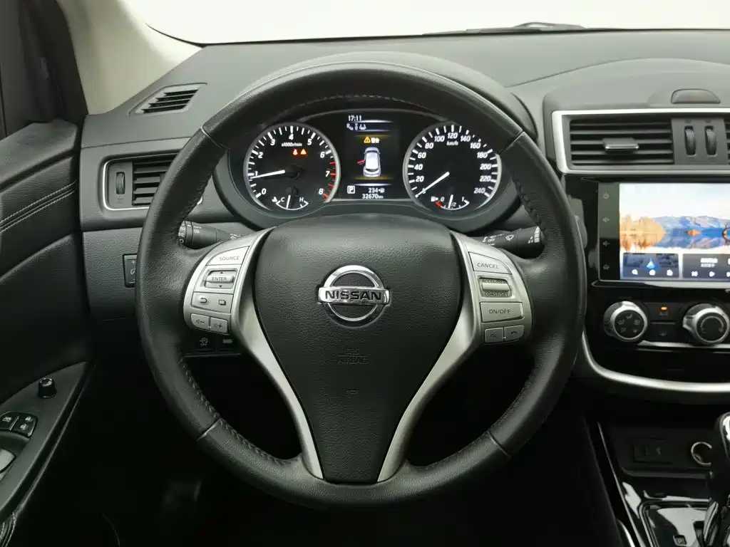 Nissan Tiida 2021 — фото 11