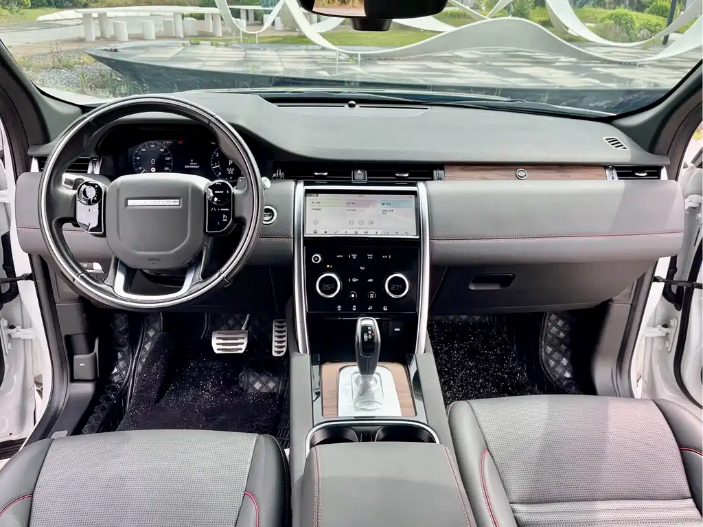 Land Rover Discovery Sport 2020 — фото 13
