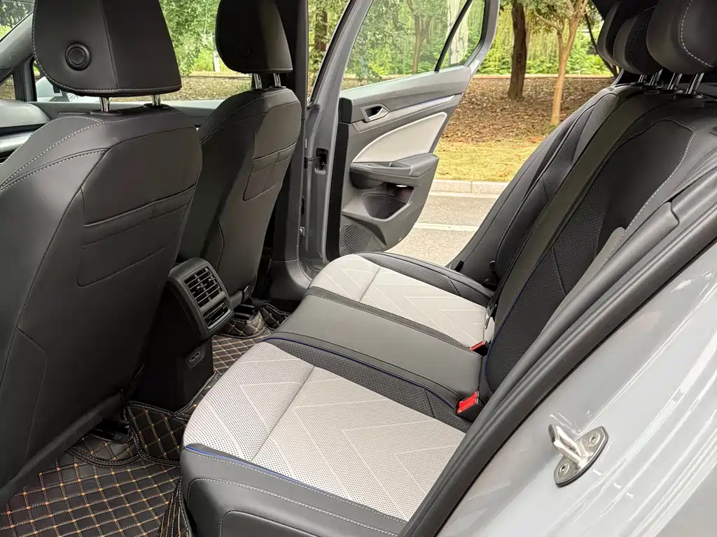 Volkswagen Golf 2026