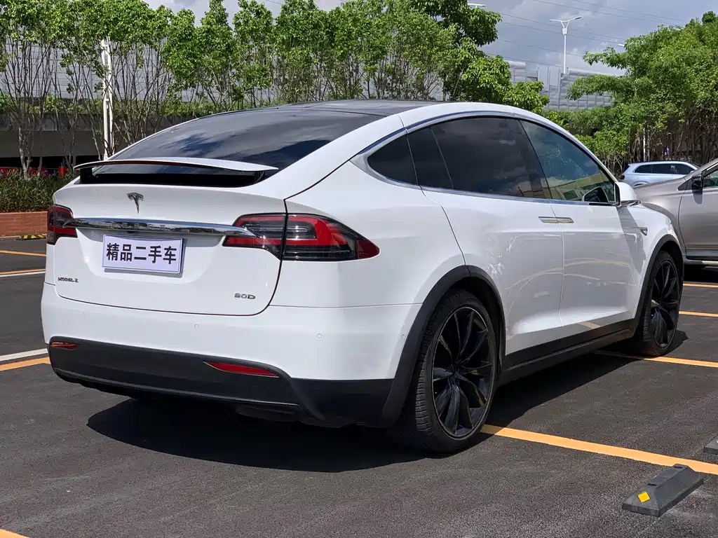 Tesla Model X 2016