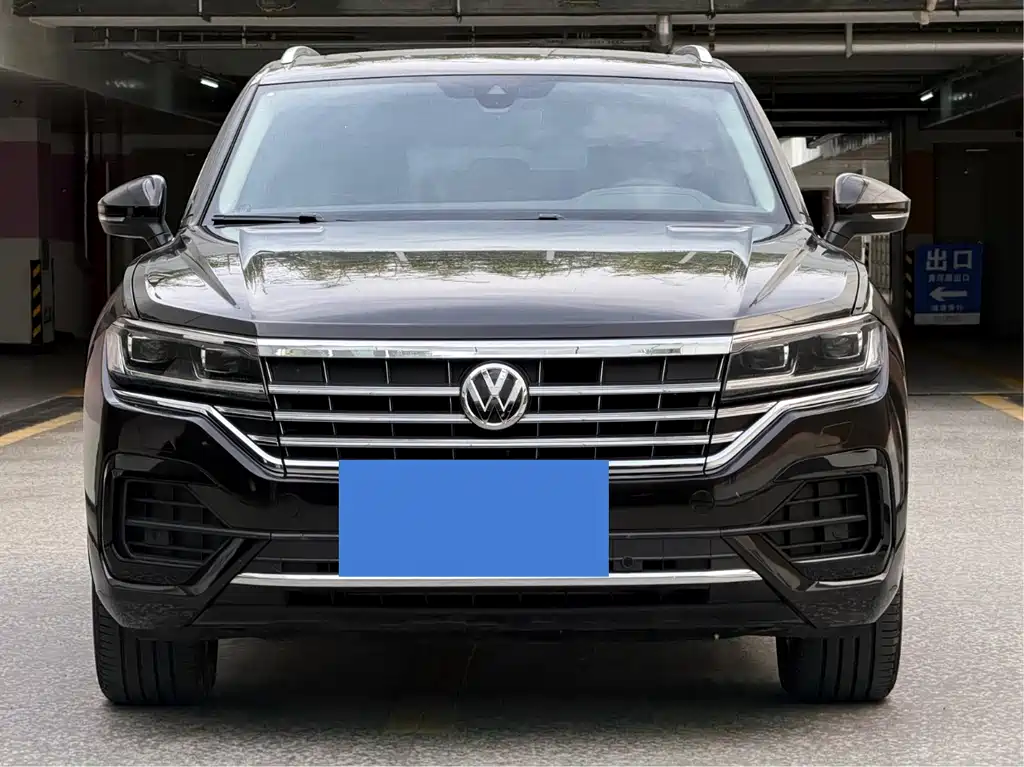 Volkswagen Touareg 2023 — фото 2