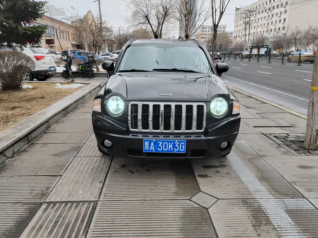 Jeep Compass 2010 — фото 3