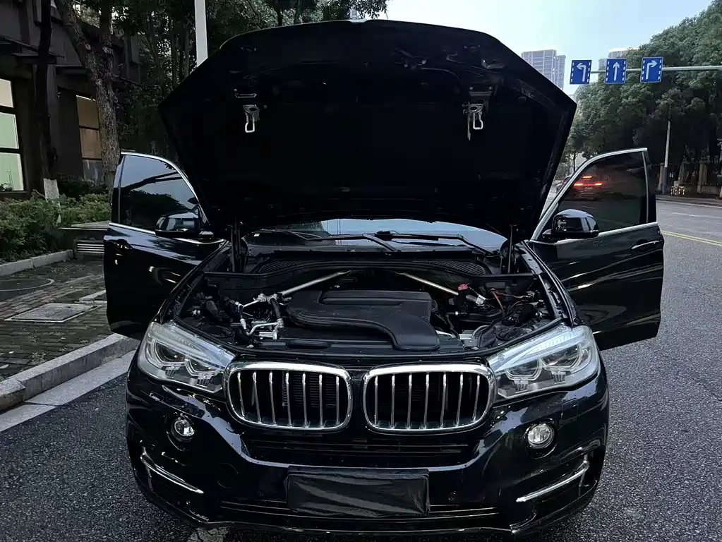 BMW X5 2018 — фото 21