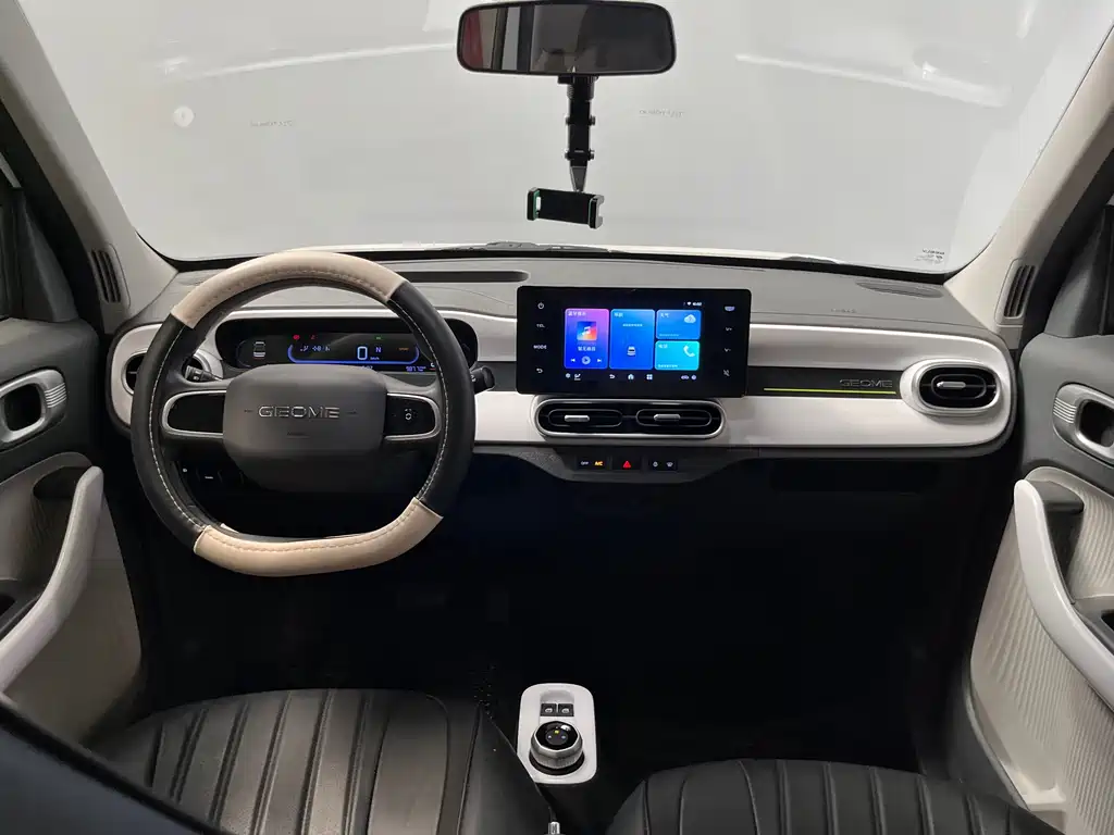Geely Galaxy Panda 2025 — фото 10