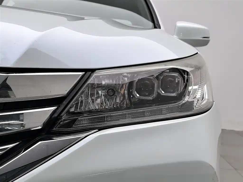 Honda Accord 2014 — фото 7