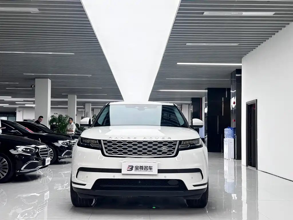Land Rover Velar 2023 — фото 2