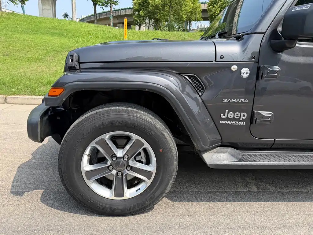 Jeep Wrangler 2022 — фото 3