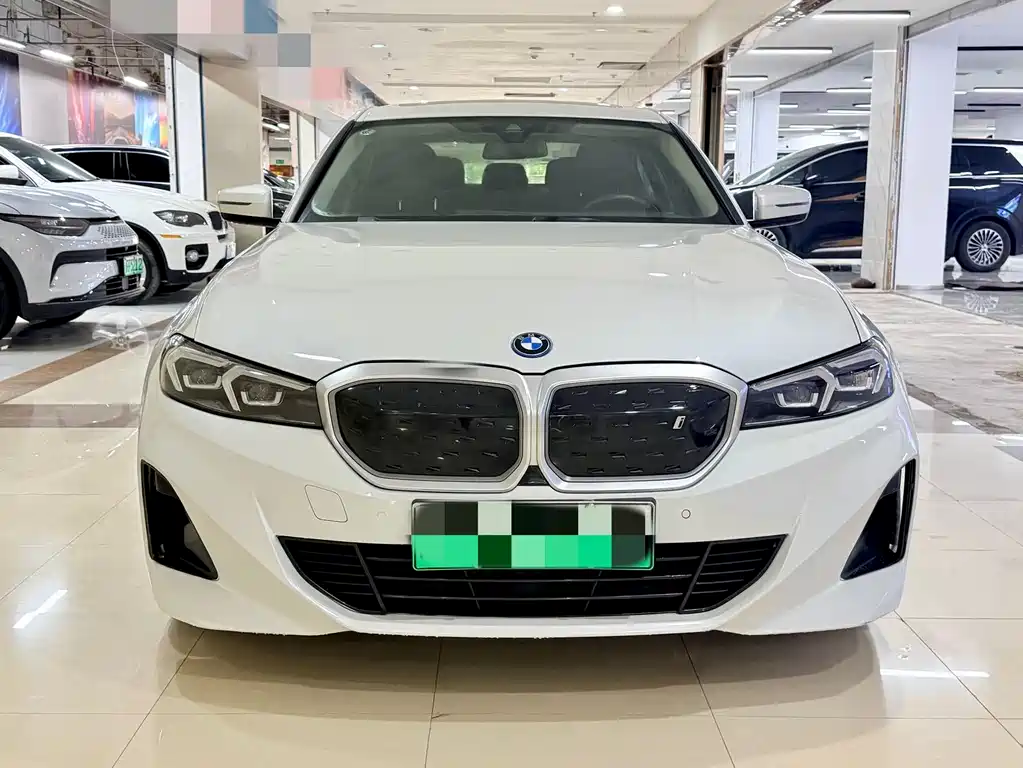 BMW i3 2024 — фото 11