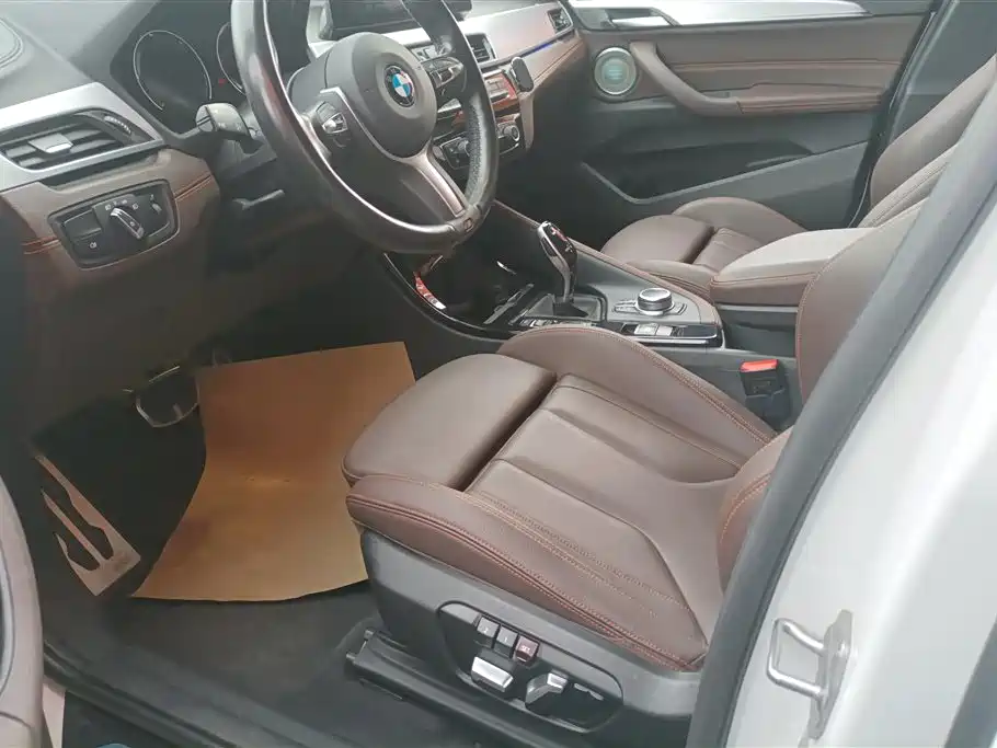 BMW X2 2022 — фото 9