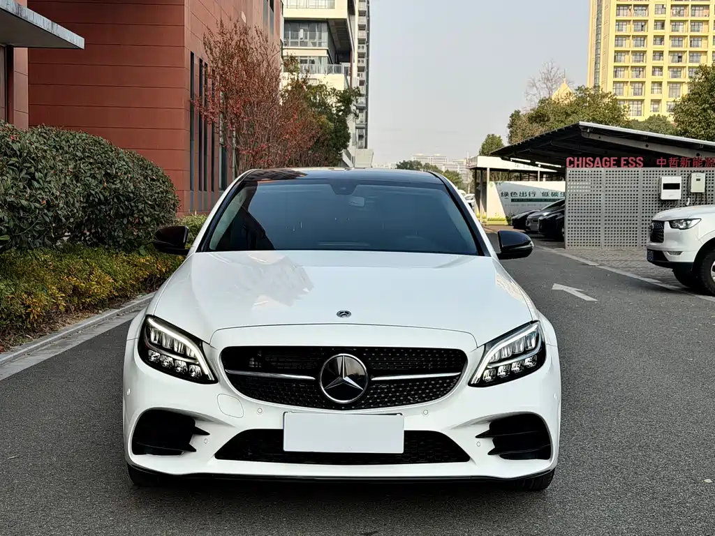 Mercedes-Benz C-Class 2021