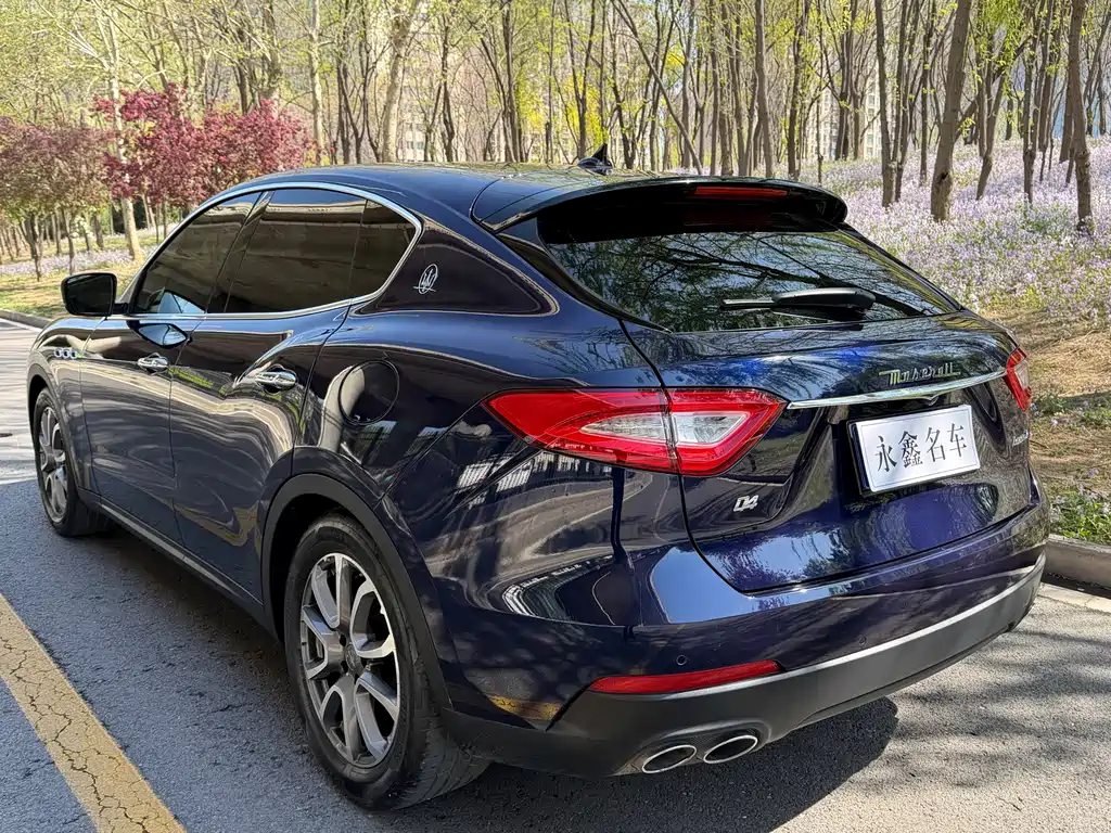 Maserati Levante 2019 — фото 10