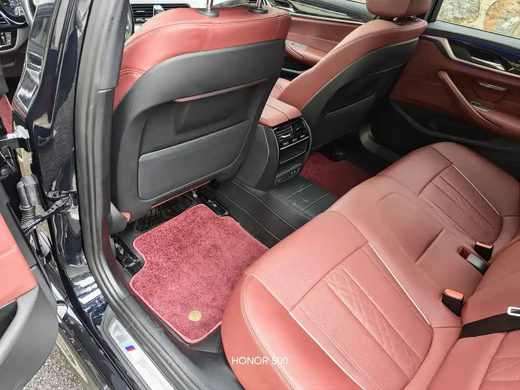 BMW 5 Series 2022 — фото 10