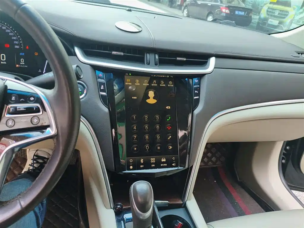 Cadillac XTS 2017 — фото 13