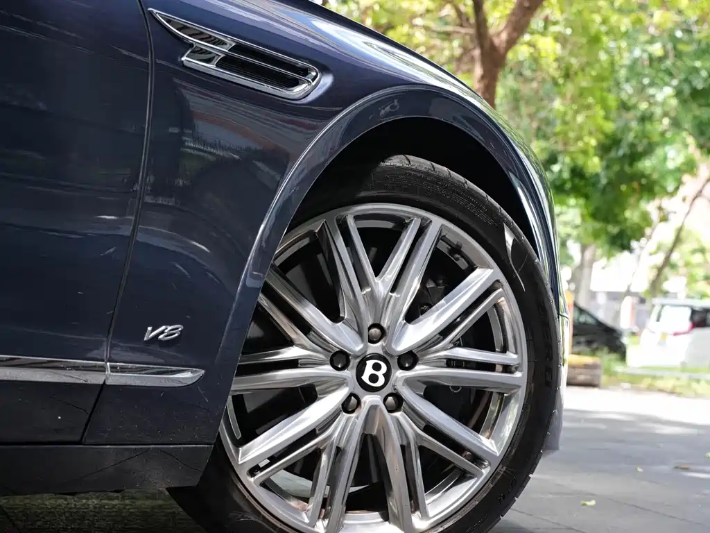 Bentley Flying Spur 2023