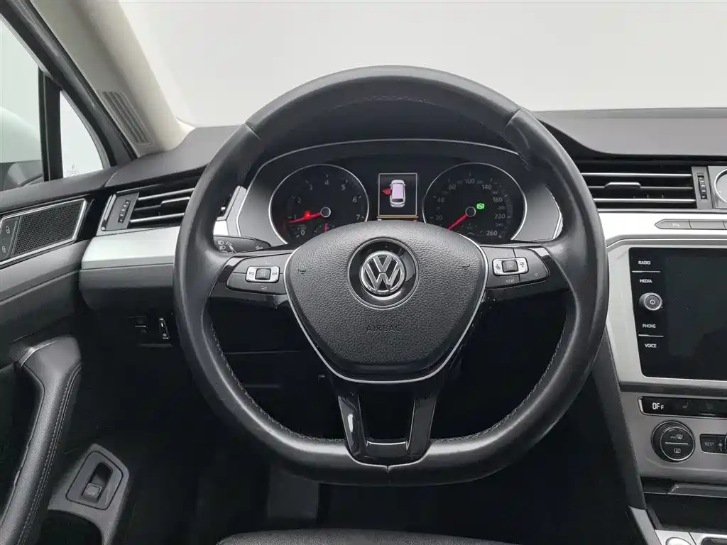 Volkswagen Viloran 2019 — фото 11